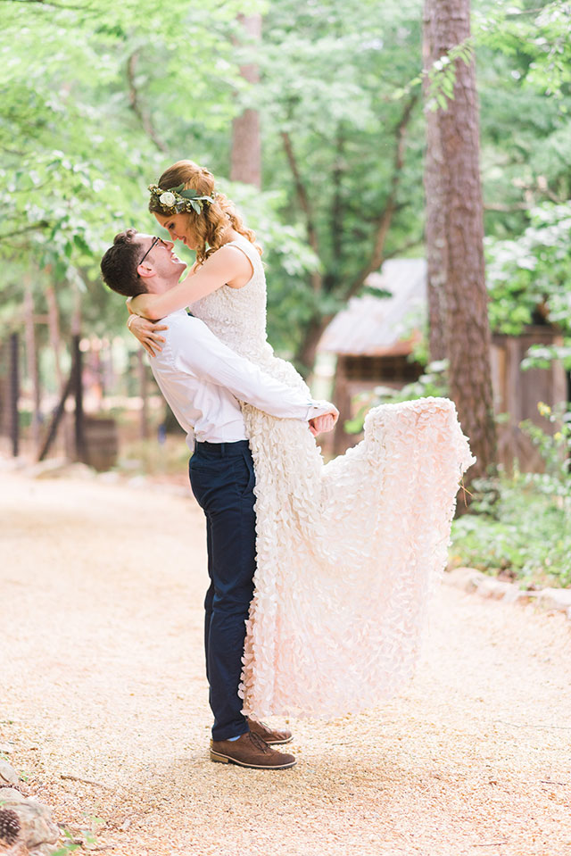 A sweet and romantic orchard wedding in Alabama by Cotton & Clover Photography