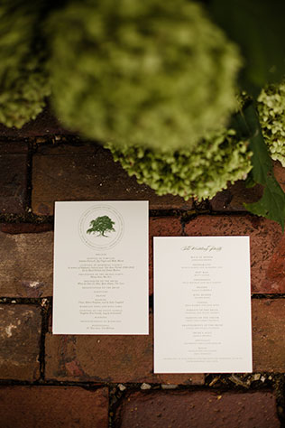 A relaxed and refined late summer gold and emerald winery wedding at Chaumette Winery // photo by Dana Tate | Wedding Photographer: http://www.danatateweddings.com || see more on https://blog.nearlynewlywed.com