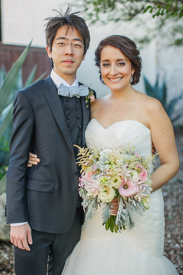 A perfect pink multicultural wedding with South Korean and American elements in Austin, Texas // photos by Daniel C. Photography: http://www.danielcphotography.com || see more at: https://blog.nearlynewlywed.com/real-couples/weddings/perfect-pink-multicultural-wedding/