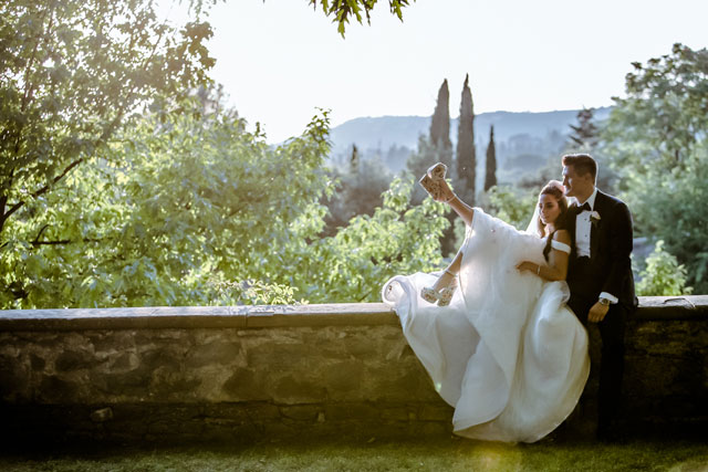 A beautiful and rustic al fresco olive grove wedding in Tuscany by David Bastianoni