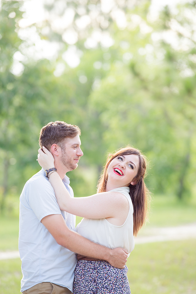 A romantic evening engagement session in South Carolina // photos by Emily Chappell Photography: http://www.emilychappellphotography.com || see more on https://blog.nearlynewlywed.com
