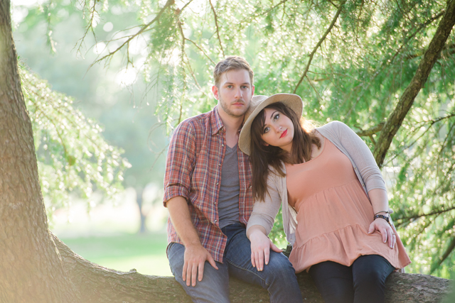 A romantic evening engagement session in South Carolina // photos by Emily Chappell Photography: http://www.emilychappellphotography.com || see more on https://blog.nearlynewlywed.com