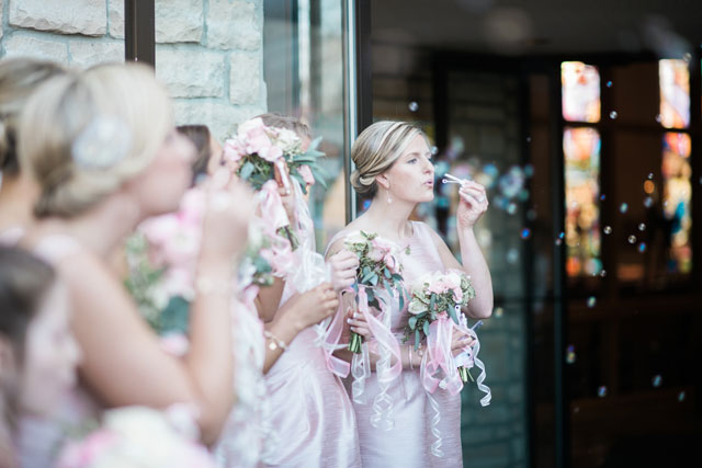 A romantic country club wedding in Ohio with a palette of ivory, blush, champagne and gold | Emily Millay Photography: http://emilymillayphotography.com