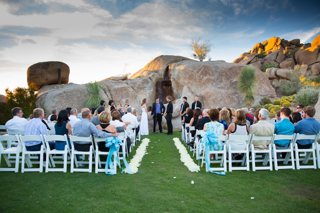 An intimate autumn wedding at The Boulders, a desert retreat in Arizona | Emma Lee Photography: emmaleephotography.com