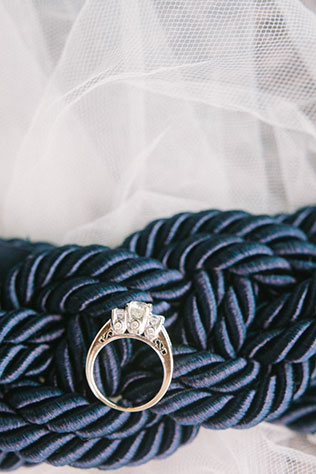 A spring beach wedding with navy blue nautical details in Jupiter, Florida | Erica J Photography: ericajphotography.com