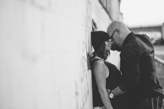 An edgy engagement shoot in the Strip District in Pittsburgh | Eva Lin Photography: evalinphotography.com