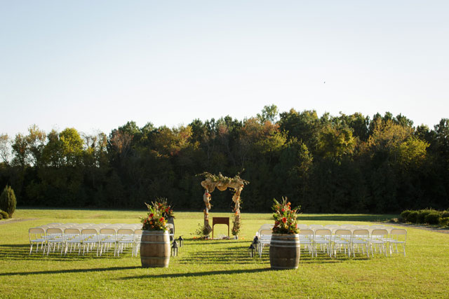 An elegant autumn wedding at The Williamsburg Winery | Grant & Deb Photographers: grantdeb.com