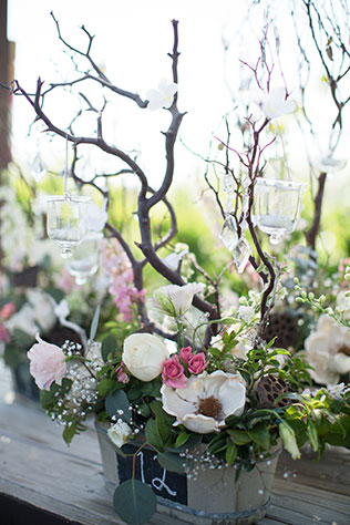 A California winery wedding with tasteful and elegant DIY details | Gretchen Wakeman Photography: gretchenwakeman.com