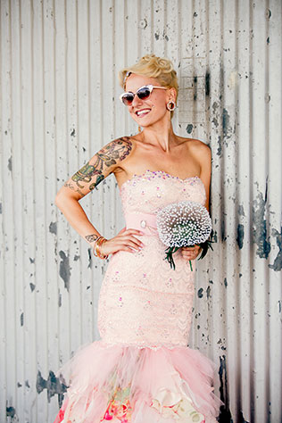 A funky bohemian wedding with incredible DIY details and a pink bejeweled gown for the bride // photos by Hartman Outdoor Photography: http://www.hartmanoutdoorphotography.com || see more on https://blog.nearlynewlywed.com