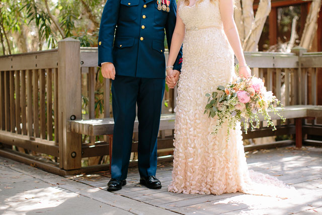 A gorgeous wedding on the cliffs in La Jolla with a pastel color palette | heidi-o-photo: heidiophoto.com