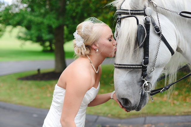 A preppy rustic country wedding at a historical estate on a horse farm in Ohio // photos by Henry Photography: http://www.henryphotography.com || see more at: https://blog.nearlynewlywed.com/real-couples/weddings/preppy-rustic-country-horse-farm-wedding/