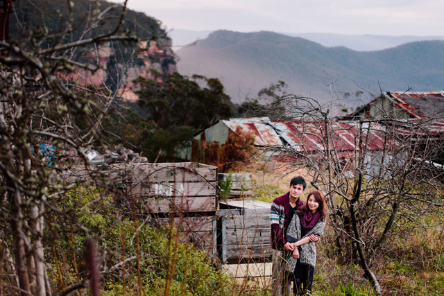 A rustic and cozy winter pre-wedding shoot at a country apple orchard in the Blue Mountains in New South Wales | Hilary Cam Photography Sydney: http://www.hilarycam.com.au