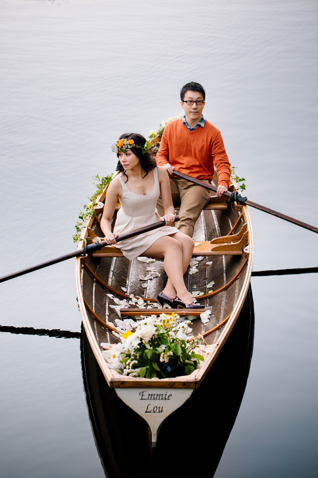 A springtime, floral-filled engagement session in New South Wales with a picnic and rowboat | Hilary Cam Photography Sydney: http://www.hilarycam.com.au