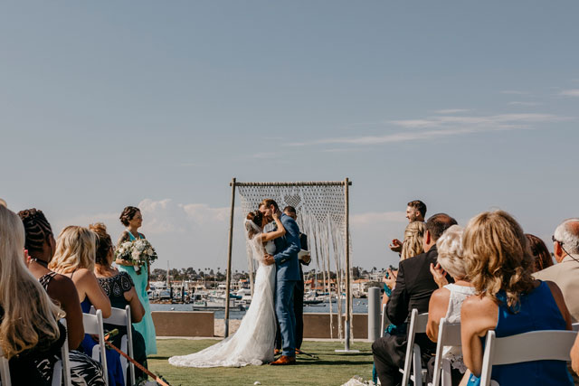 An oceanside Newport Beach marina wedding by Jenn & Pawel Photography