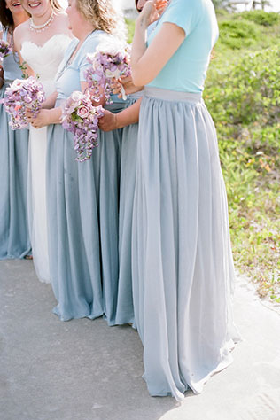 A whimsical and mythical beach wedding in North Carolina with starry details and handmade touches // photos by Jenna Henderson, Photographer: http://www.jennahenderson.com/ || see more on https://blog.nearlynewlywed.com