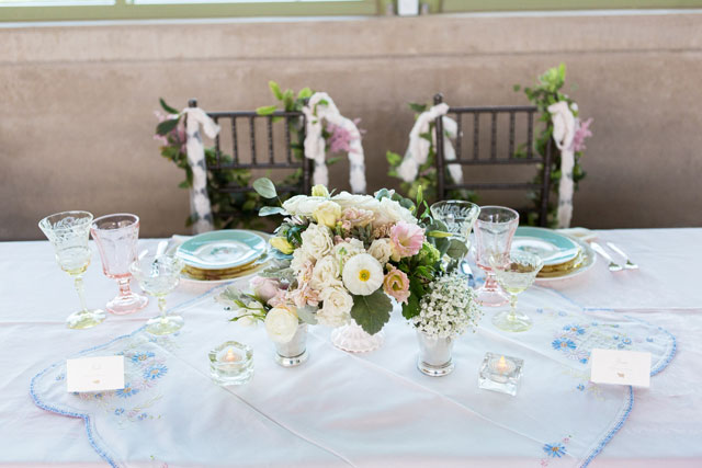 A floral-filled ombre Garden Terrace wedding in Las Vegas // photos by Jennifer Steffen Photography: http://jennifersteffen.com || see more on https://blog.nearlynewlywed.com