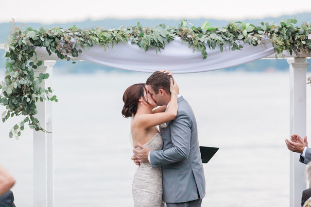 A simple yet romantic summer wedding at the lake at Bay Pointe Inn | The Jon Hartman Photography Co.: http://jonhartmanphoto.com