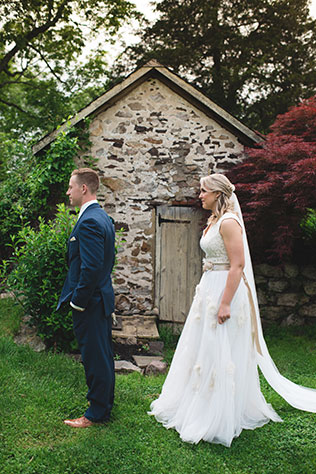 A colorful and creative Forestville barn wedding for two artists by Julie Floro Photography