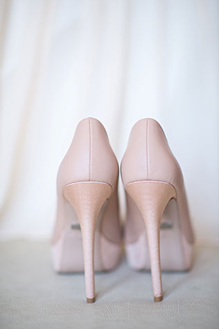 A luxe wedding at the Museum of Fine Arts in St. Petersburg with a blush and gold palette | Kristen Weaver Photography: http://www.kristenweaver.com