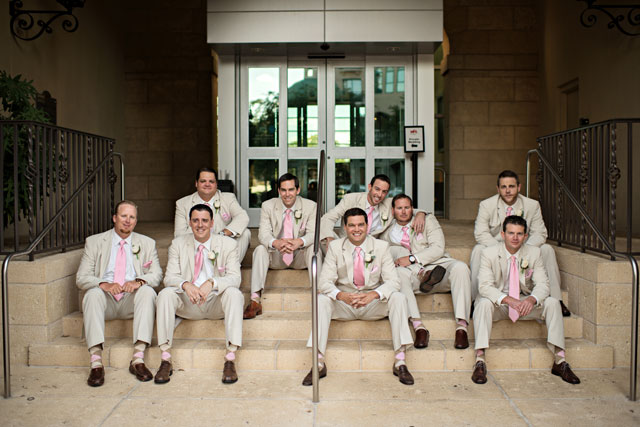 A luxe wedding at the Museum of Fine Arts in St. Petersburg with a blush and gold palette | Kristen Weaver Photography: http://www.kristenweaver.com