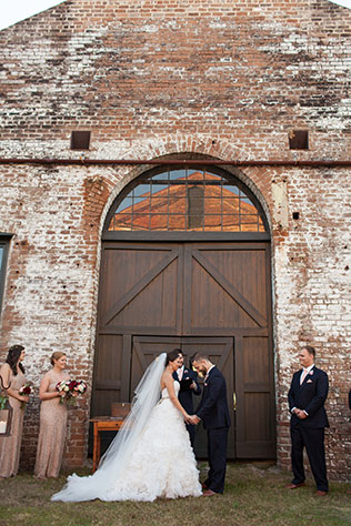 A romantic Southern wedding at a railroad museum in Savannah by Leslie West Photography