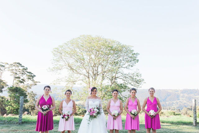 A Maleny rustic outdoor wedding with amazing DIY details and a festive pink color palette by lovers of moments