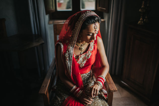 A gorgeous and traditional Sikh wedding and Italian wedding ceremony in Umbria by Matteo Crescentini Photography