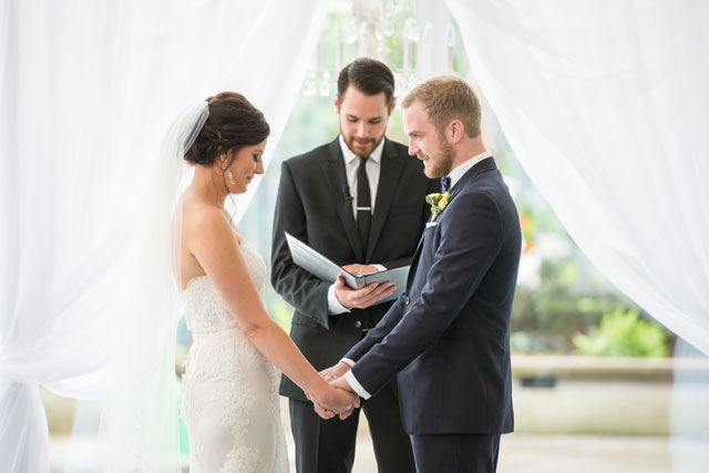 A beautiful emerald and gold hued art gallery wedding in Ontario by Melissa Avey Photography