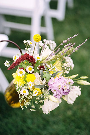 An adorable and handmade rustic yellow wedding at Owl Creek Farms | Mike Thezier Photography: http://mikethezier.com