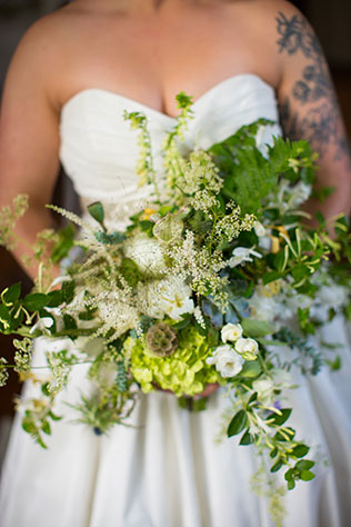 An elegant green vintage-inspired wedding at Linden Place Mansion | M.Studios: http://mstudiosri.com