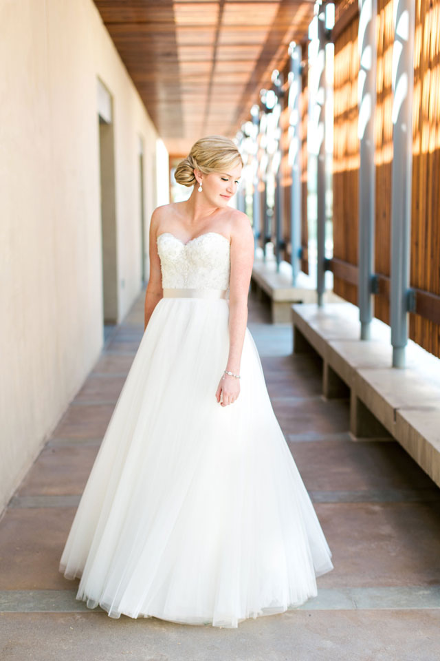 A destination La Jolla waterfront wedding at the gorgeous Scripps Seaside Forum by Pauline Conway Photography