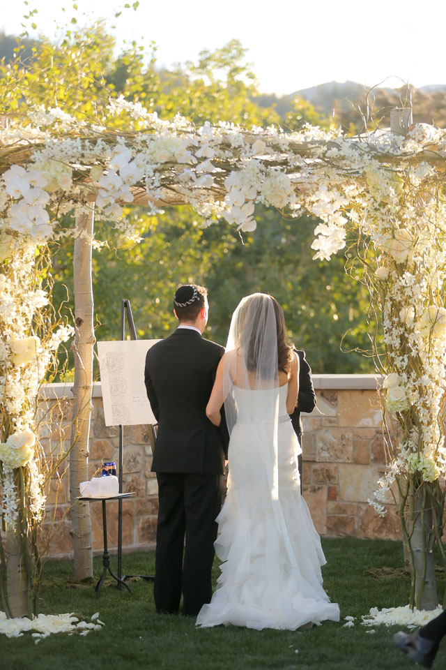 A spectacular, glam and modern Jewish wedding in the mountains of Utah | Pepper Nix Photography: http://www.peppernix.com