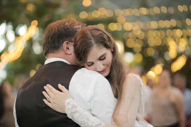 A romantic, flower-filled garden room wedding for two ballet dancers // photo by Pepper Nix Photography: http://www.peppernix.com || see more on https://blog.nearlynewlywed.com
