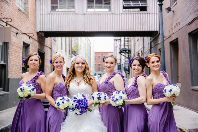 A classically elegant purple New Orleans wedding // photos by Photography by Erika Parker: http://www.picsbyerika.com || see more on https://blog.nearlynewlywed.com