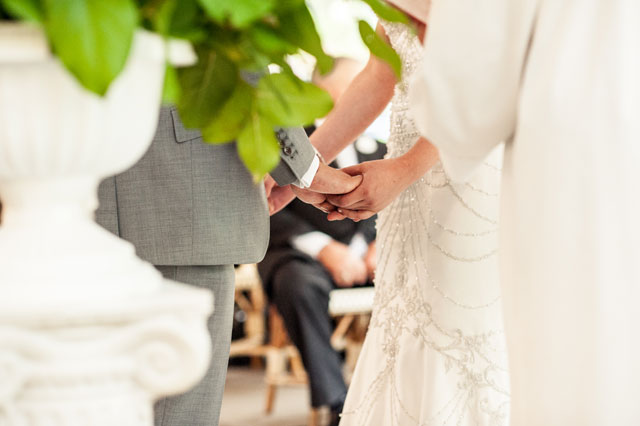 A multicultural and modern wedding at Bryant Park with amazing food and Japanese traditions // photo by Priyanca Rao Photography: http://priyanca.com || see more on https://blog.nearlynewlywed.com