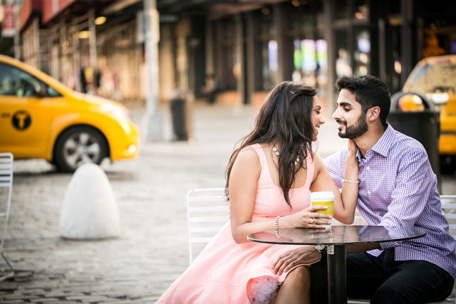 A stylish and urban summer New York City engagement session // photo by Priyanca Rao Photography: http://priyanca.com || see more on https://blog.nearlynewlywed.com