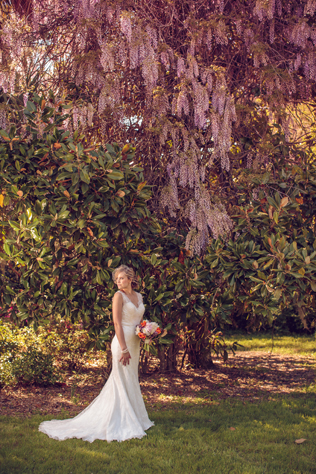 An incredible Southern garden wedding in Charleston by Richard Bell Photography || see more on blog.nearlynewlywed.com