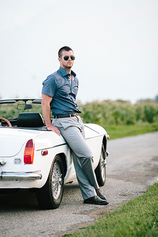 A chic and stylish 1973 MGB Roadster engagement session by Speer Images
