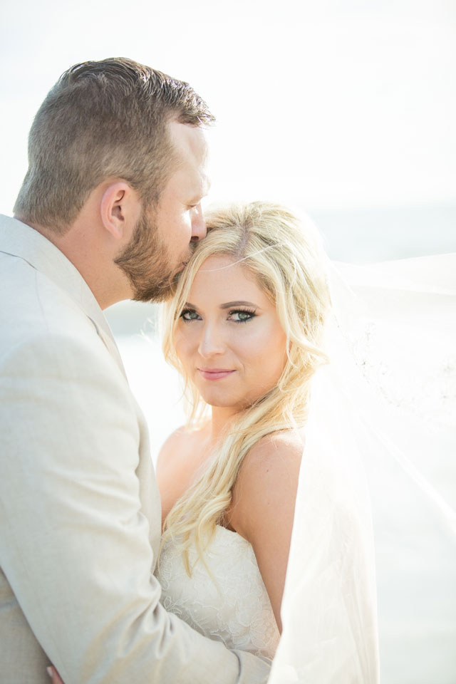 A classic pink and gold Rocky Point beach wedding in Mexico by Stacey Poterson Photography