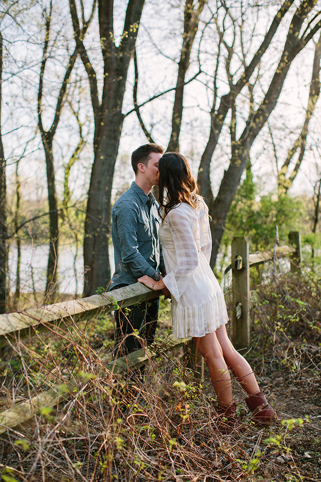 A sweet and romantic spring engagement session at the Grange Audubon Center in Ohio // photos by Studio127 Photography: http://www.studio127photography.com || see more on https://blog.nearlynewlywed.com