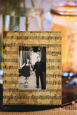 A quirky and rustic DIY music and beer lovers wedding by Summer Shea Photography