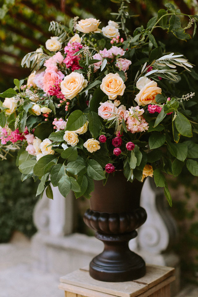 A lovely rustic Sonoma wedding with a whimsical coral and navy blue palette | Thomas Steibl Photography: http://www.thomassteibl.com | ROAR events group: http://www.roarevents.com